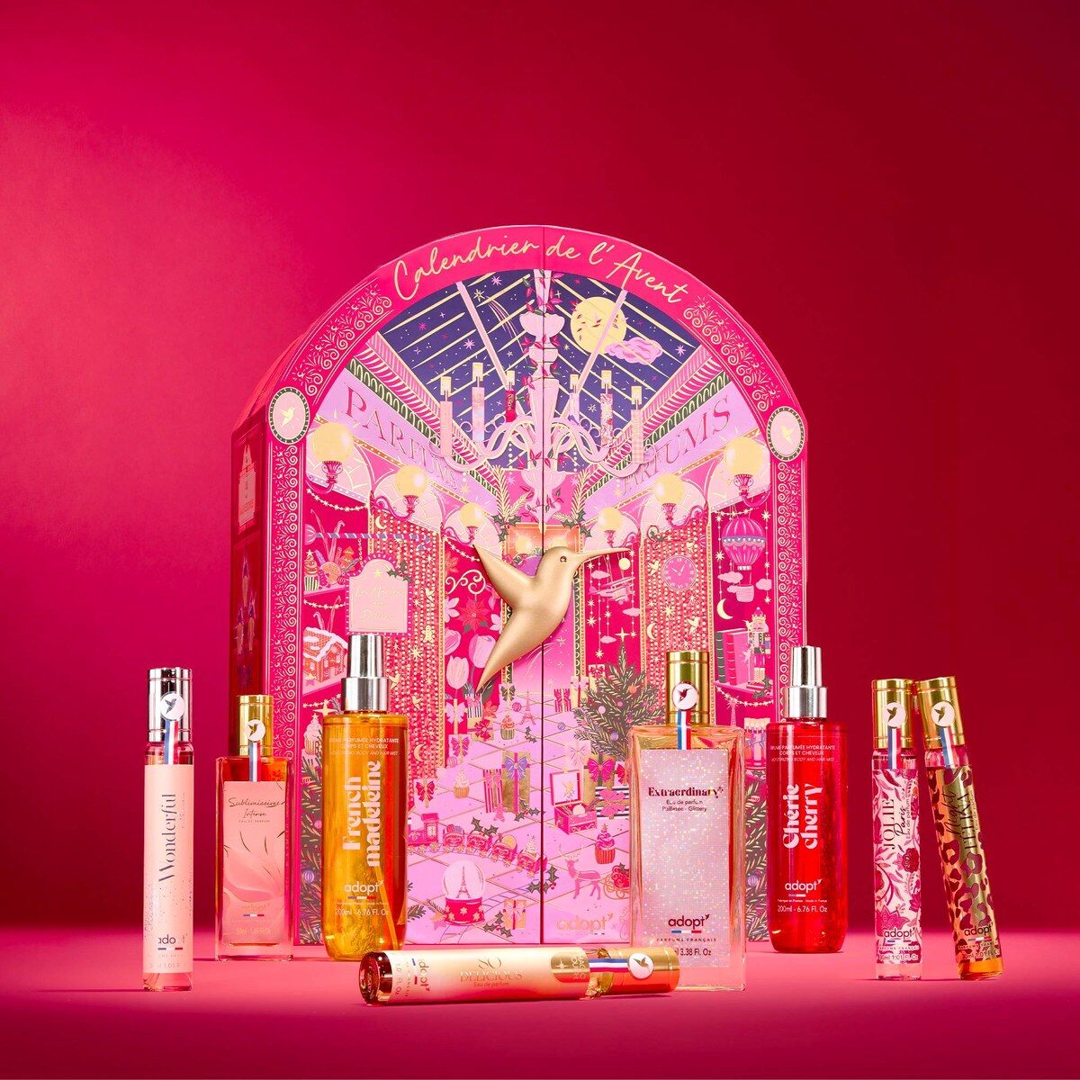 Le calendrier de l’Avent Adopt Flânerie dans la Galerie Dorée ouvert sur ses flacons de parfum