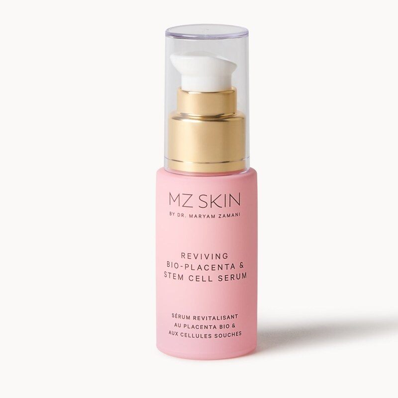Le sérum Reviving Bio-Placenta & Stem Cell de MZ Skin, flacon rose avec pompe dorée