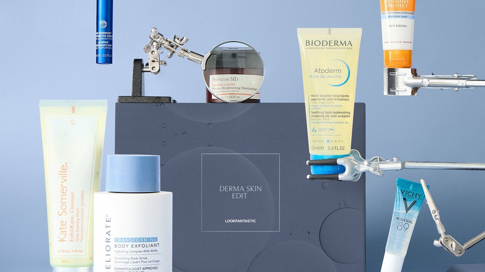 Les 7 soins de L’Édition Dermatologique Lookfantastic mis en scène autour du coffret Derma Skin Edit